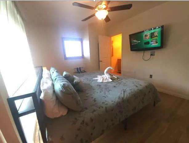 MASTER ROOM